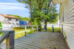 101 5th St, Hazlet Township, NJ 07734 - Photo 14