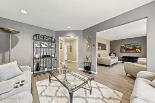 39 Hummingbird Ct, Marlboro Township, NJ 07746 - Photo 10