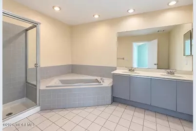 296 Pegasus Road #296, Piscataway Township, NJ 08855 - Photo 14