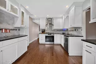 9 Bridgewaters Dr, Oceanport, NJ 07757 - Photo 32