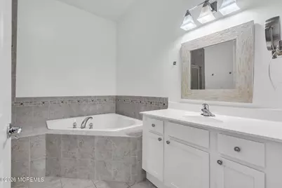 2360 Nj-33 #301, Robbinsville Township, NJ 08691 - Photo 32
