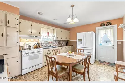 371 Sweetbriar Street, Keyport, NJ 07735 - Photo 10