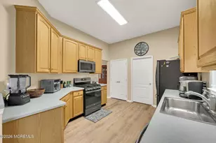 19 Goldenedge Way, Lakewood, NJ 08701 - Photo 14