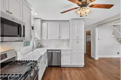 61 Alameda Court, Shrewsbury, NJ 07702 - Photo 14