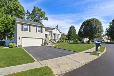 56 Sami Drive, Howell Township, NJ 07731 - Photo 2