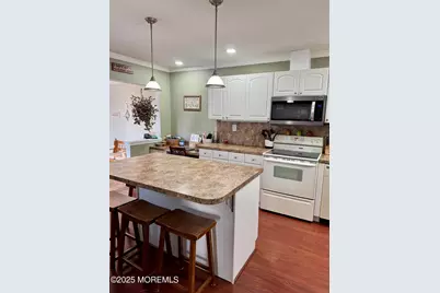 56 Largo San Nicola #A, Freehold, NJ 07728 - Photo 10