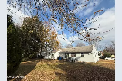 574 Hopping Road, Belford, NJ 07718 - Photo 10