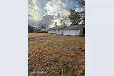 574 Hopping Road, Belford, NJ 07718 - Photo 6