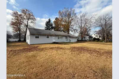 574 Hopping Road, Belford, NJ 07718 - Photo 4