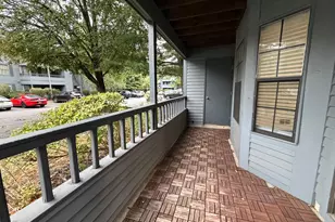406 Woodhaven Dr, Edison, NJ 08817 - Photo 38