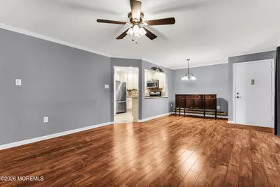 16 Medford Court, Red Bank, NJ 07701 - Photo 4