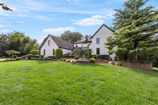 14 Huxley Ct, Marlboro Township, NJ 07746 - Photo 18