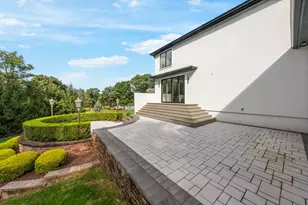 14 Huxley Ct, Marlboro Township, NJ 07746 - Photo 10