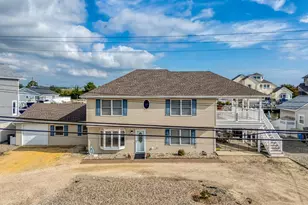 1136 Laurel Blvd, Lanoka Harbor, NJ 08734 - Photo 2