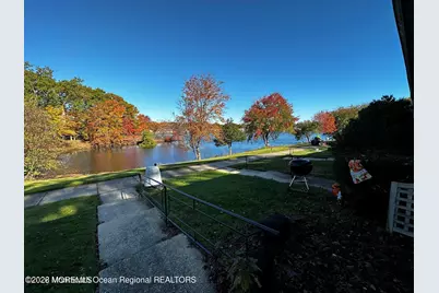 106 E Edinburgh Lane, Lakewood, NJ 08701 - Photo 6