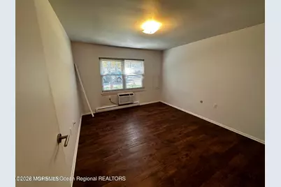 106 E Edinburgh Lane, Lakewood, NJ 08701 - Photo 32
