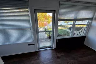 106 E Edinburgh Ln, Lakewood, NJ 08701 - Photo 10