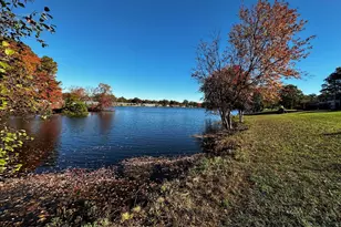 106 E Edinburgh Ln, Lakewood, NJ 08701 - Photo 4