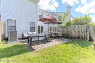 33 Farragut Square, Freehold, NJ 07728 - Photo 20