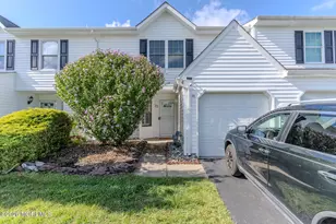 33 Farragut Square, Freehold, NJ 07728 - Photo 22
