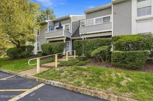 20 Gait Ct, Tinton Falls, NJ 07753 - Photo 2