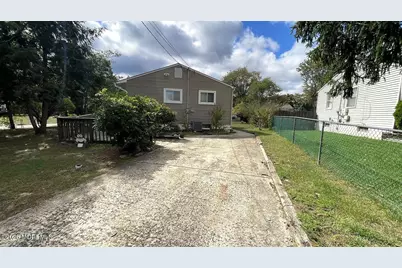 33 Bucknell Drive, Toms River Township, NJ 08757 - Photo 32