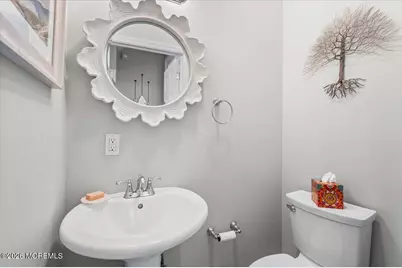 102 W Main Street, Freehold, NJ 07728 - Photo 14