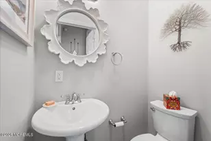102 W Main St, Freehold, NJ 07728 - Photo 14