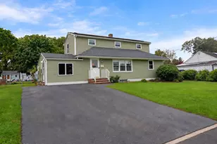 6 Lind Dr, Middletown, NJ 07748 - Photo 2