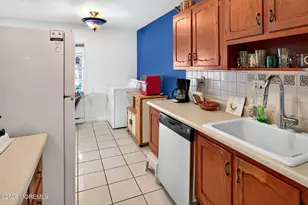102 Edinburgh Ln, Lakewood, NJ 08701 - Photo 4