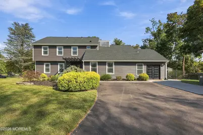 5 Patterson Drive, Freehold, NJ 07728 - Photo 2