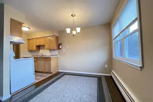 35 Manchester Ct, Freehold, NJ 07728 - Photo 8