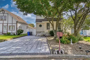 30 Gladney Ave, Toms River Township, NJ 08753 - Photo 2