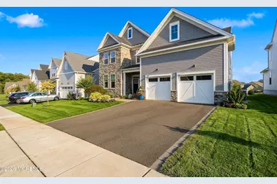 8 Ashlynn Court, Manalapan Township, NJ 07726 - Photo 2
