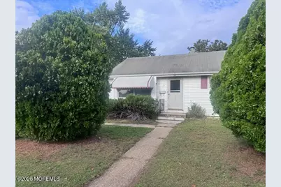 17 Pearce Avenue, Eatontown, NJ 07724 - Photo 2