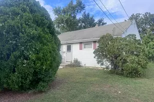 17 Pearce Ave, Eatontown, NJ 07724 - Photo 4