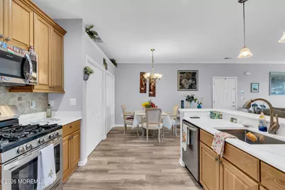 330 Sophee Lane, Lakewood, NJ 08701 - Photo 8