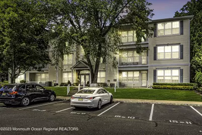 536 St Andrews Place, Manalapan Township, NJ 07726 - Photo 2
