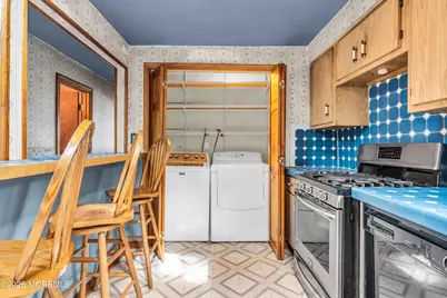 252 Port Monmouth Road, Middletown, NJ 07748 - Photo 10