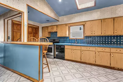 252 Port Monmouth Road, Middletown, NJ 07748 - Photo 6