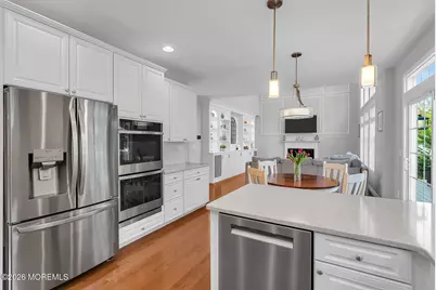 27 Bristol Road, Manalapan Township, NJ 07726 - Photo 8