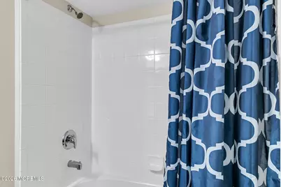 27 Bristol Road, Manalapan Township, NJ 07726 - Photo 32