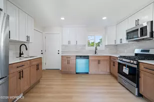 33 Glen Rd, Howell Township, NJ 07731 - Photo 6