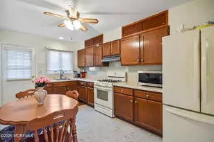 6 Villa Bella Ct, Toms River Township, NJ 08757 - Photo 10