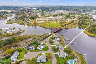 7 Leeward Ct, Oceanport, NJ 07757 - Photo 4