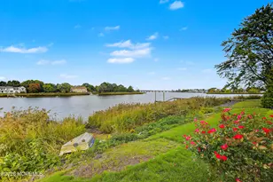 7 Leeward Ct, Oceanport, NJ 07757 - Photo 14