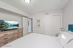 9 Nimitz Pl, Sayreville, NJ 08872 - Photo 14
