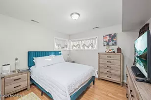 9 Nimitz Pl, Sayreville, NJ 08872 - Photo 12