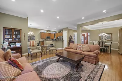 13 Caufield Court, Freehold, NJ 07728 - Photo 8