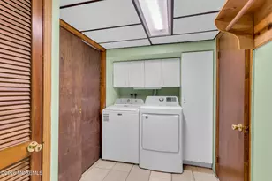 652 Brookside Dr, Belford, NJ 07718 - Photo 40